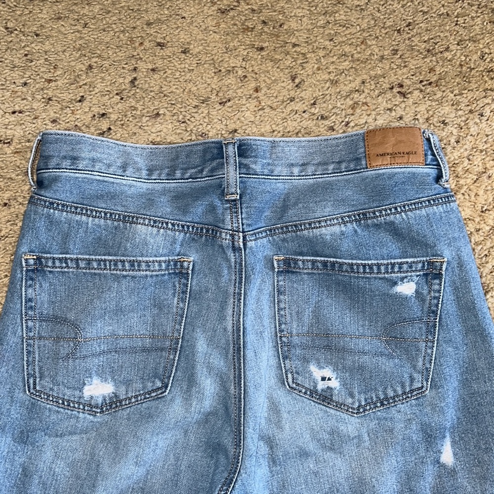 American Eagle mom jeans - Picture 2 of 4